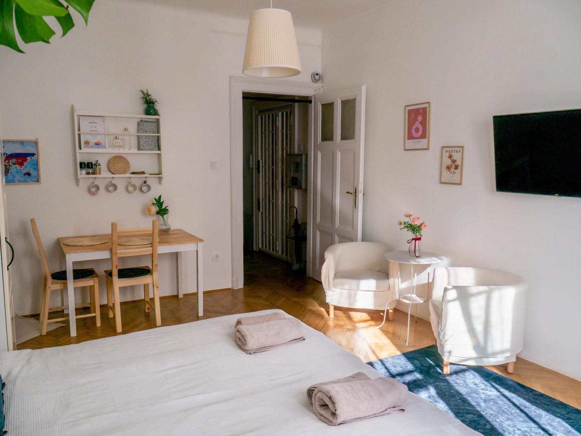 Quiet Apartment Near Buda Castle บูดาเปสต์ ภายนอก รูปภาพ